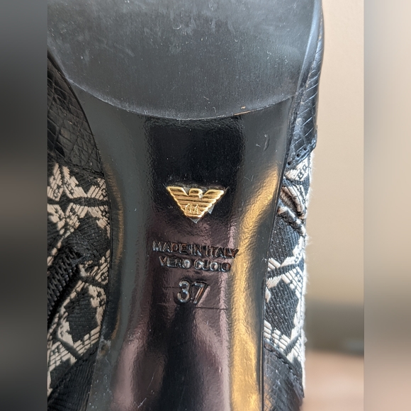 Armani Vintage Boots Size 37 - Picture 5 of 14